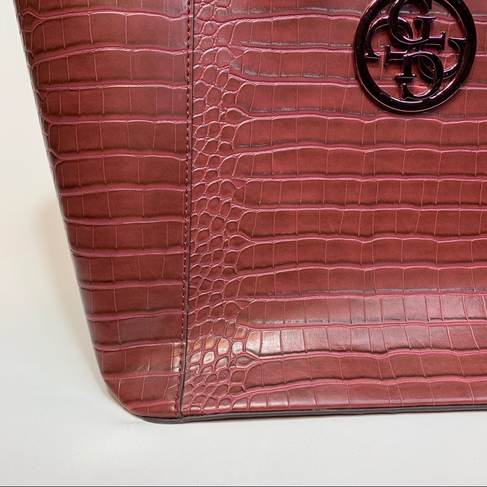 NWOT Guess Burgundy Faux Croc Tote - Picture 9 of 12
